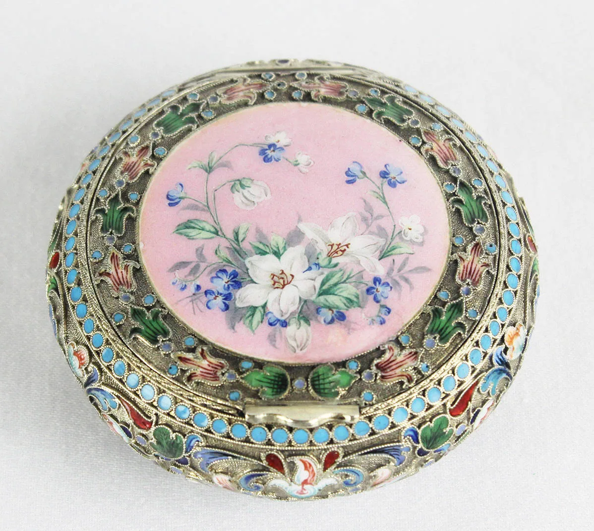 Серебряная шкатулка в стиле национальной романтики. 1890-е годы