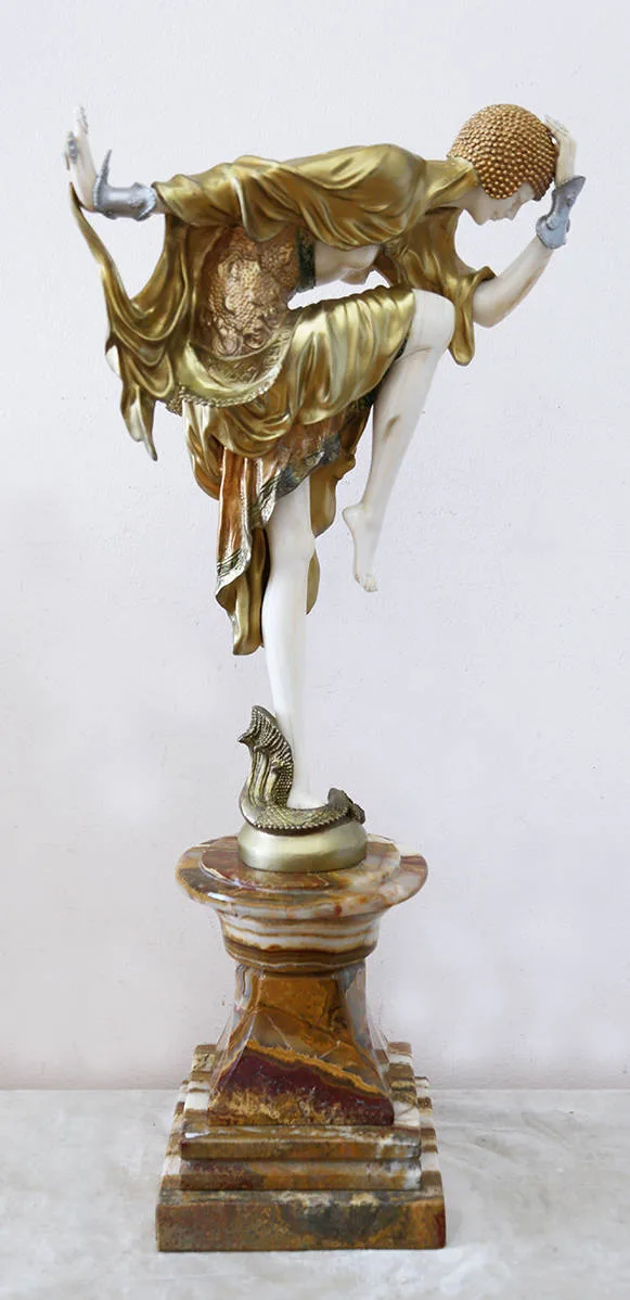 Скульптура «Танцовщица Анкары» в стиле ар-деко