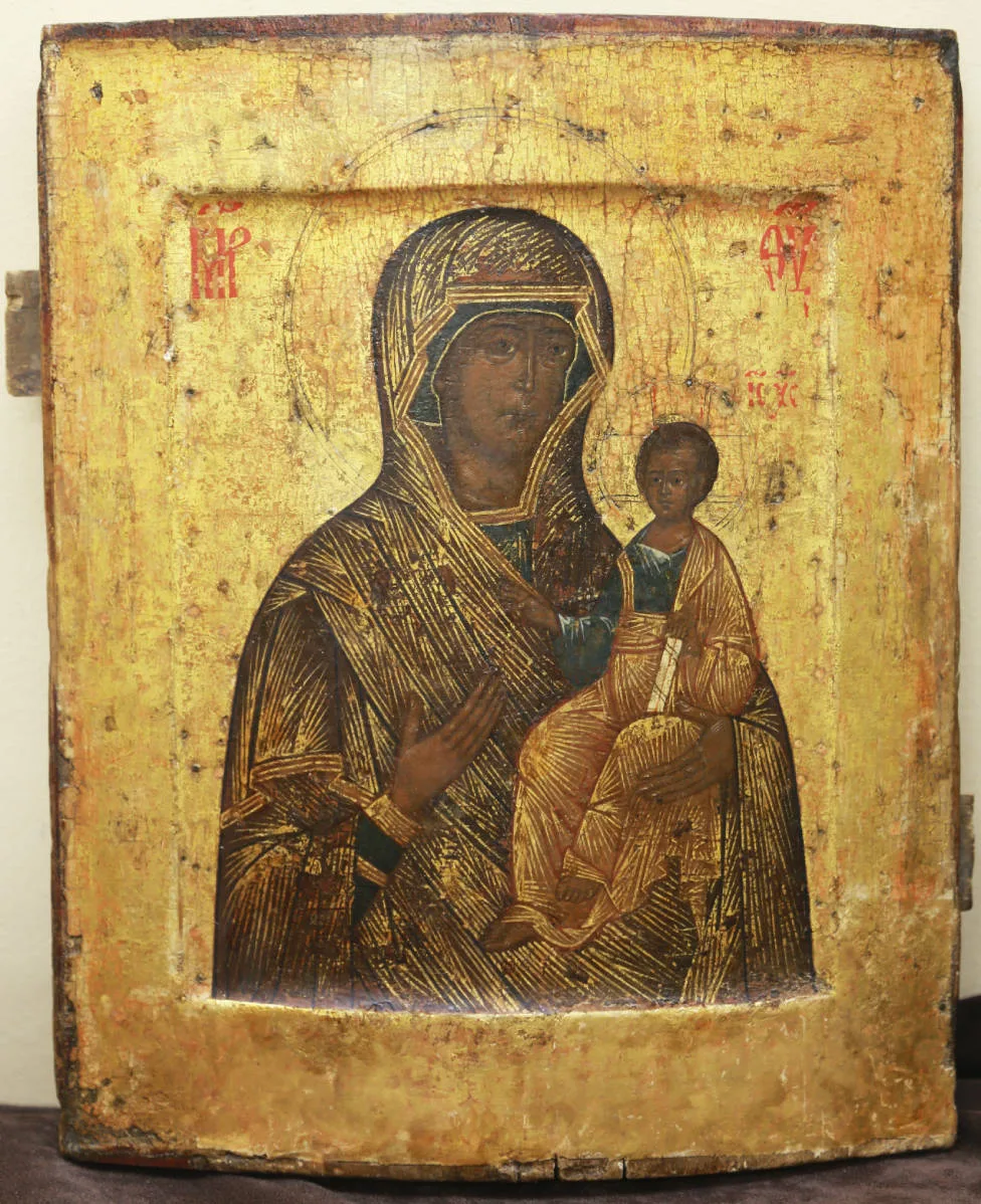 Старинная икона «Богоматерь Одигитрия Смоленская»