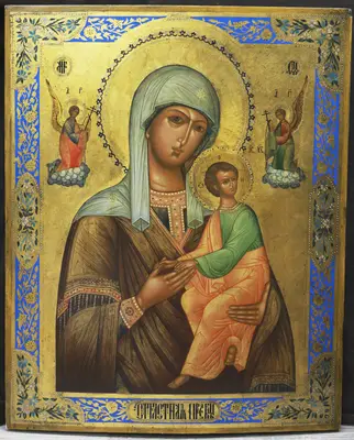 Редкая старинная икона «Богоматерь Страстная» с цветочным орнаментом